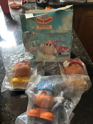 3 Wendy's 1988 comida para niños cabeza de patata niños con caja policía bombero dama nuevo en paquete Foto 1 de 4