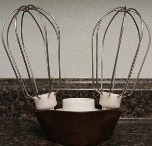 Kitchenetics K-10 vintage pezzo di ricambio per robot da cucina - attacco doppia frusta - Foto 1 di 4