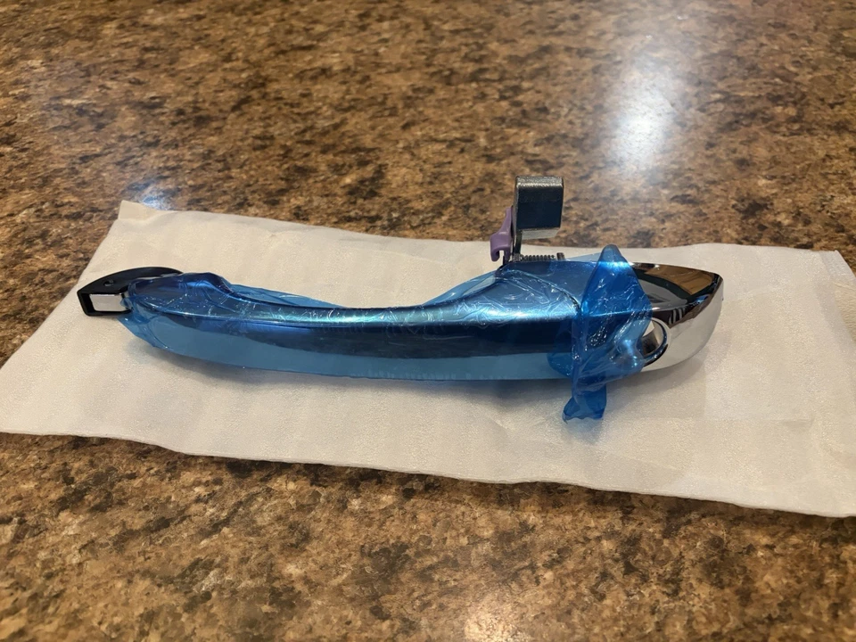 Nueva manija delantera cromada de la puerta del conductor para Chrysler 300 CH1310142 2005-2010 OEM Foto 1 de 2