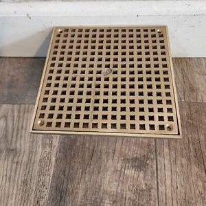 Zurn Bodenablauf 7" eckig Messing poliert mit Sieb - Bild 1 von 9