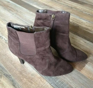 Isaac Mizrahi Women's Samantha Brown Side Zip Ankle Bootie Heels Size 8 - Picture 1 of 10