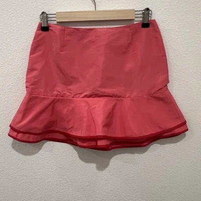Minifalda roja Valentino rosa acampanada talla EU 40 US 2 hecha en Italia Foto 1 de 4