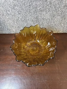 Vintage ~ Indiana vetro ambrato ~ giglio pons girasole ~ ciotola / piatto caramelle - Foto 1 di 4