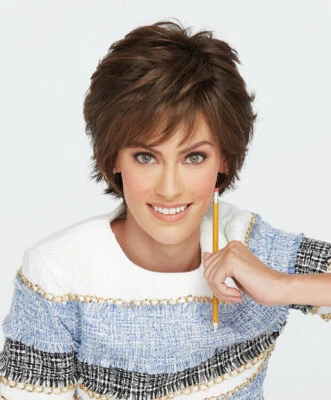 Voltage Elite | Raquel Welch - Imagem 1 de 4