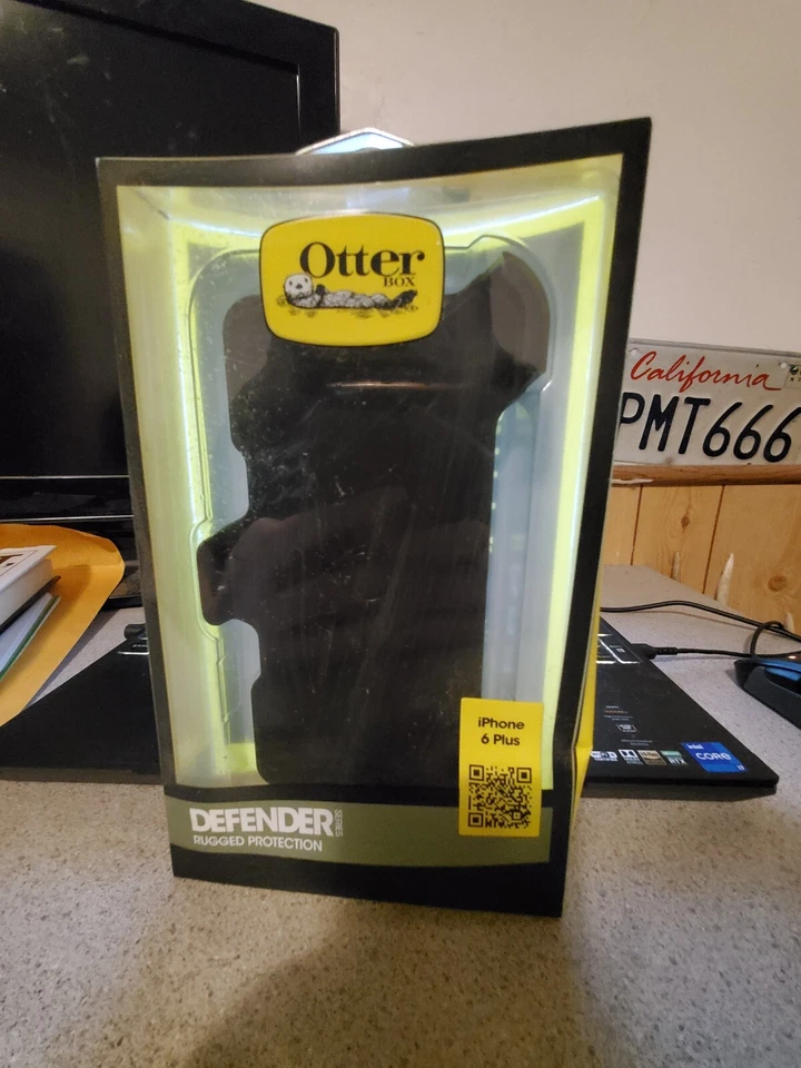 Funda de transporte Otterbox Defender para iPhone 6 Plus - Negra 7850067 Foto 1 de 1