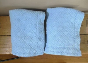 2 LLBean Cornflower Blue Diamond Matelasse Standard Pillow Shams Nice Condition - Picture 1 of 4
