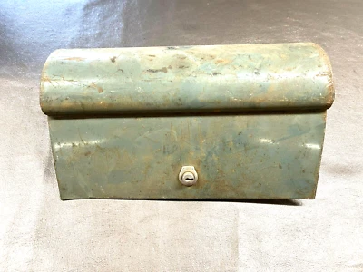 Original 1955-1959 GMC 100 camión guantera bisagras de puerta brazos de captura verde Foto 1 de 4