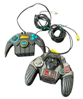 Jakks 电视游戏 2005 年星球大战维德和 2004 年蝙蝠侠批量测试并可用 — 第 1/4 张图片