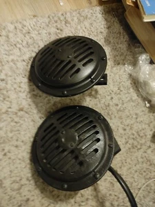 Bosch 12/9 12/10 Horns W113 Mercedes SL Pagoda Porsche Starktonhorn Martinshorn - Picture 1 of 4