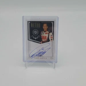 2020 TESORI NAZIONALI Racing GREG BIFFLE AUTO RETRO FIRME 4/10 - Foto 1 di 2