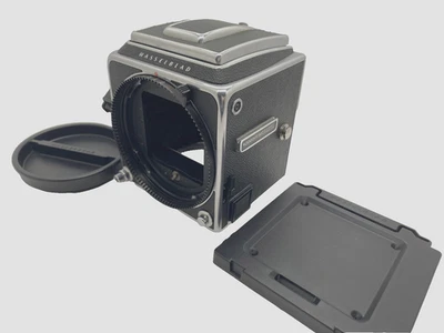 [NEAR MINT] Hasselblad 2000 FC/M Chrome 6X6 Film Camera Body + WaistLevel Finder - image 1 of 4