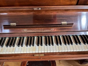 Klavier antik, ca. 1900, Hoflieferant Kindshuber mit vollem Klang - Bild 1 von 4