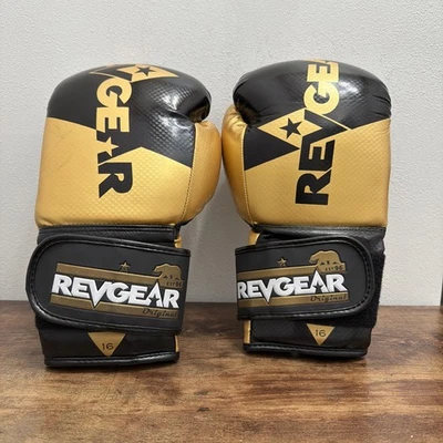 Revgear Pinnacle Boxing Gloves Black Gold 16oz Boxing Gloves Boxing Training - Image 1 of 4