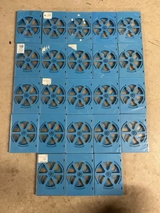 LOT OF 23 Authentic OEM NINTENDO WII U Blue Empty Replacement Game Cases - Picture 1 of 15