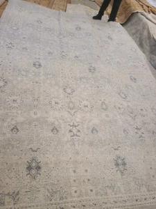 GORGEOUS 100% wool vintage  rug used only for staging 10' 2" x 14' 2" - Picture 1 of 4