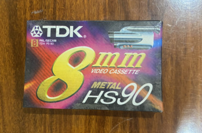 Ancienne Cassette Vidéo 8mm Et Mini Dv | Photo Premium