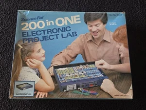 Laboratorio de proyectos electrónicos 200 en 1 Science Fair 1981 de colección por Radio Shack - Imagen 1 de 16