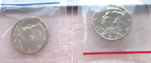 1994 PHILADELPHIA & DENVER KENNEDY HALVES IN MINT SET PLASTIC - Bild 1 von 5