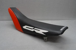 HONDA CR125R 1998 1999 CR250R 1997 1998 1999 CUBIERTA ASIENTO NUEVA - Imagen 1 de 3