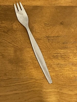 Tenedor de cena MCM GENSE FOCUS satinado 18-8 acero inoxidable Suecia 7 7/8" Foto 1 de 4