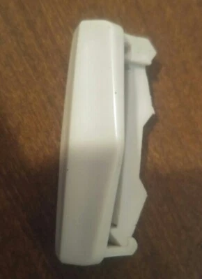 Tapa de extremo superior para lavavajillas White Westinghouse SU550NXR1 PS452590 Foto 1 de 3