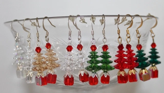 Feito com elementos de cristal SWAROVSKI BRINCOS DE ÁRVORE DE Natal escolha de joias de Natal - Imagem 1 de 1