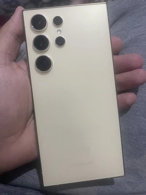 Samsung Galaxy S24 Ultra- 256GB- Immaculate Condition A++ 10/10- Unlocked  - Image 1 of 4