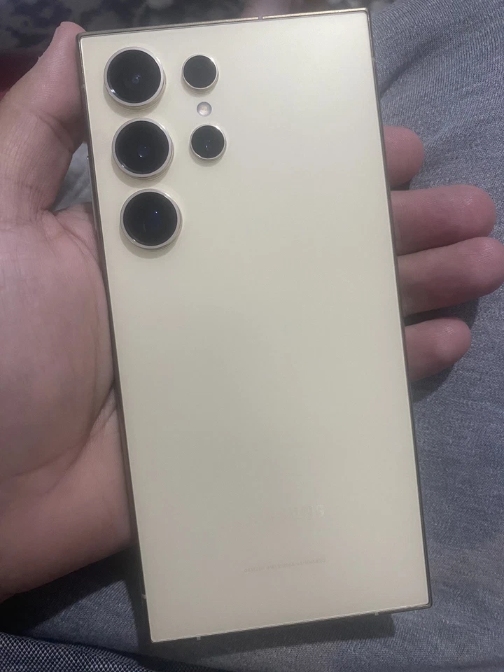 Samsung Galaxy S24 Ultra- 256GB- Immaculate Condition A++ 10/10- Unlocked  - Image 1 of 4