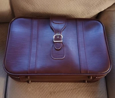 1970s Suitcase Reddish Brown Vinyl Zipper Closure Taiwan VGC 21×13×7" - Image 1 of 4