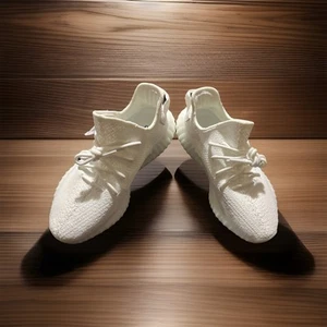 ADIDAS Yeezy Boost 350 V2 Triple White/Cream White - CP9366- Size 9.5 - Picture 1 of 11