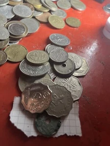 lote 90 monedas del mundo - Imagen 1 de 2