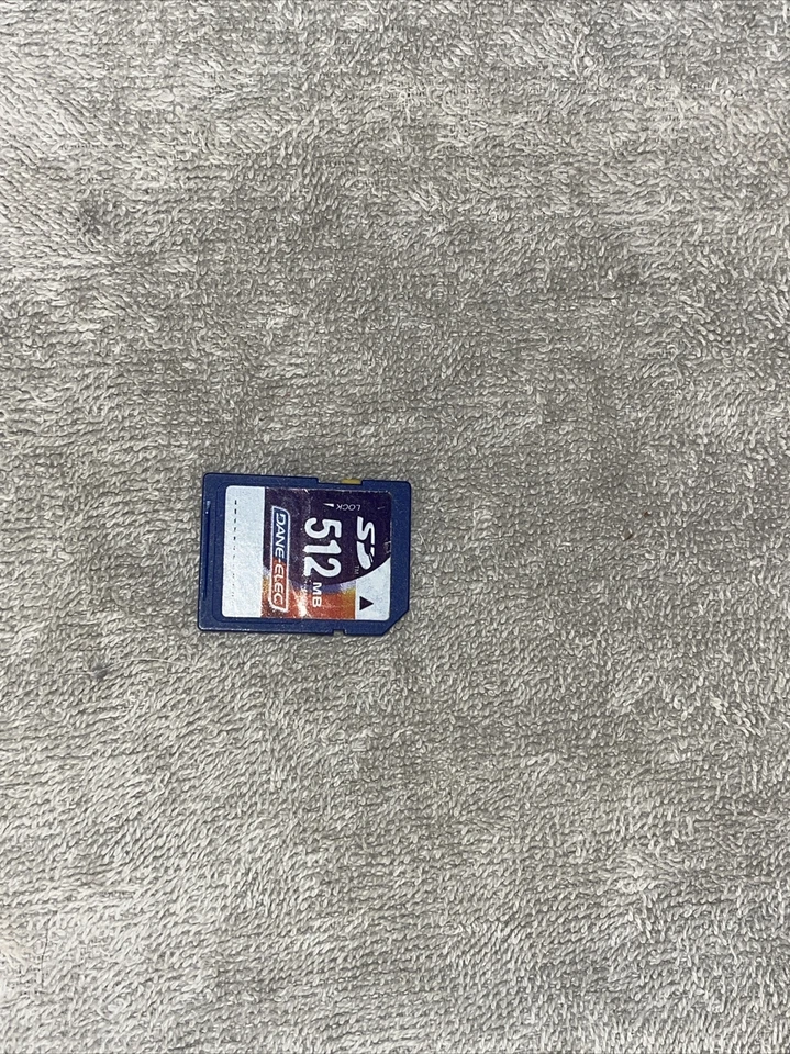 Sandisk Dane Elec 512MB - Image 1 of 1