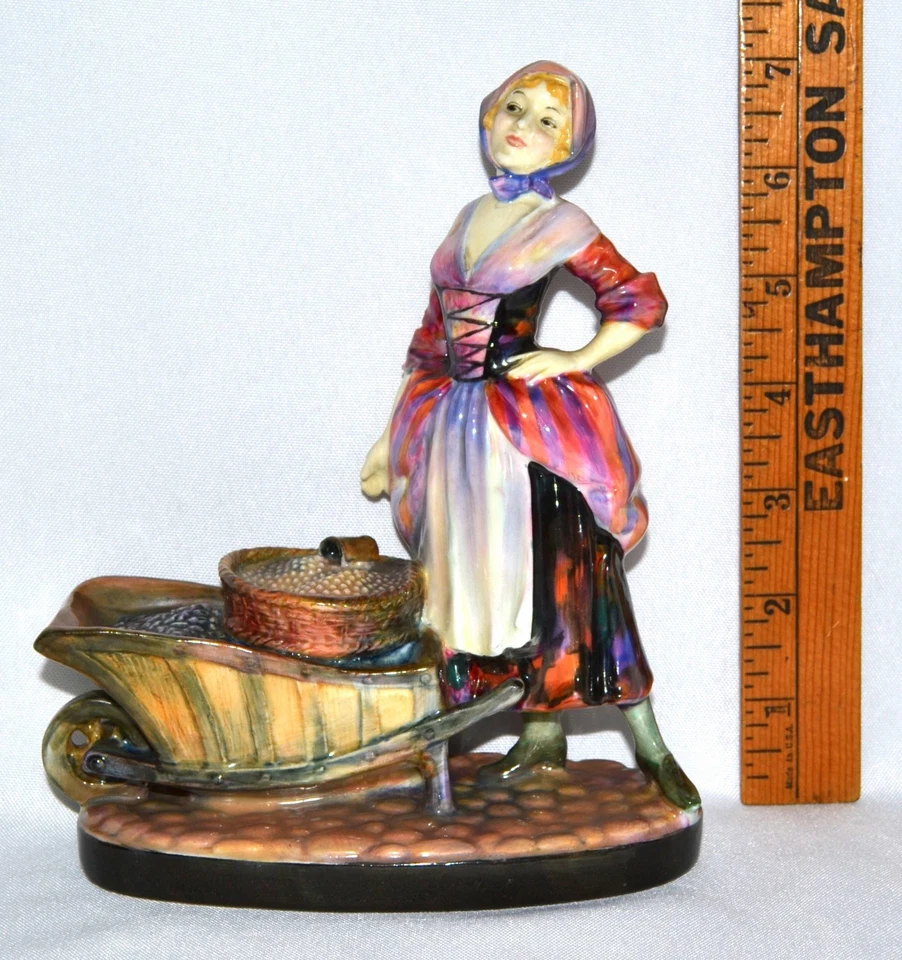 Rare 1st Year Issue 1931 Royal Doulton Molly Malone HN1455 7” Harradine Figurine - Image 1 of 4