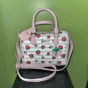 Juicy Couture frisch gepflückte Umhängetasche Tasche Neu mit Etikett weiß & rosa mit Erdbeeren - Bild 1 von 4