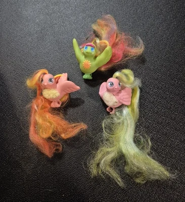 Lote Vintage Hasbro Fairy Tails Fuzzy Tummies Tropical MLP My Little Pony Birds - Imagem 1 de 4