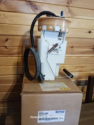 Bomba de combustible OEM Jeep Cherokee Grand Cherokee Comanche Wrangler Wagoneer 1991-1996 Foto 1 de 4