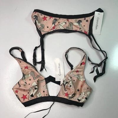 Sujetador Top Calvin Klein Talla 34B y Cinturón Gather Talla Pequeña (Nuevo Stock Antiguo) Foto 1 de 4