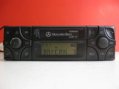 Autoradio Mercedes Audio 10 Cassette Becker BE 3100 + CODE geprüft - Bild 1 von 4