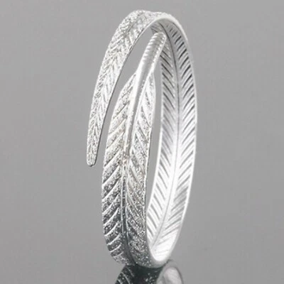Hermoso Brazalete de Plumas Novedad Brazalete Chapado en Plata Esterlina B35 Reino Unido Foto 1 de 2