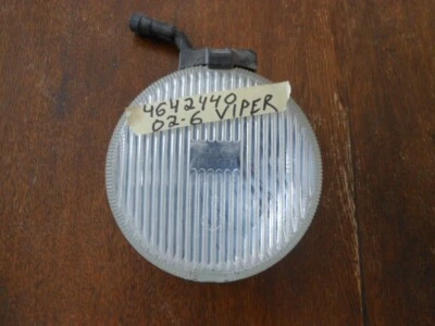 02 03 04 05 06 Dodge Viper halogen fog light 2002 2003 2004 2005 2006 4642440 - Image 1 of 4
