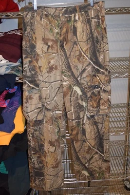 Realtree Real Tree Camo AP Camouflage Pants Medium - Image 1 of 4