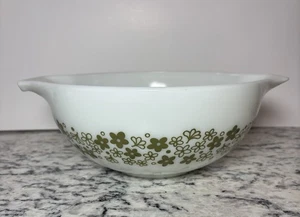 Vintage Pyrex #443 Spring Blossom Crazy Daisy 2.5  2 1/2  Quart Mixing Bowl - Picture 1 of 10