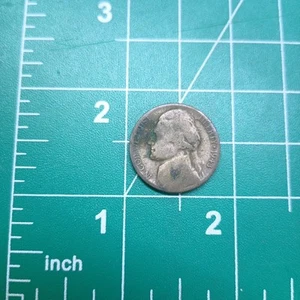 1943 Jefferson Silver NIckel 5 Cents US Currency Coin, No Mint Mark - Picture 1 of 7