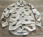 Cabelas Tierdruck Button Up Shirt Größe Large. Berge und Büffel