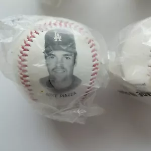 1994 Los Angeles Dodgers Mike Piazza baseball Chevron Team Stars Fotoball - Picture 1 of 6