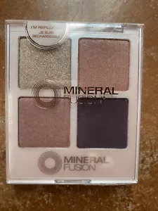 Mineral Fusion Refillable Eyeshadow Palette new girls night out 4 shades natural - Picture 1 of 4