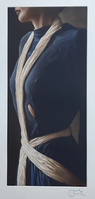 Willi Kissmer Akt Meister der Erotik im blauen Kleid mit weißen Tüchern - Bild 1 von 4