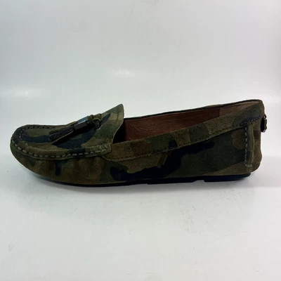 Mocasín Camuflado; Zapato Vince Camuto vc-piercee Oliva Multi Resistente Gamuza Talla 7.5M Nuevo en Caja Foto 1 de 4