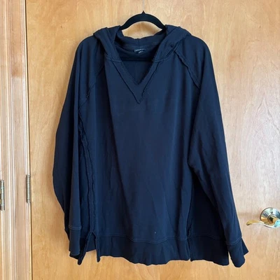 Sudadera con Capucha Torrid Para Mujer Talla Grande 0 Negra Pullover Cuello en V Borde Crudo Cómoda Informal Foto 1 de 4