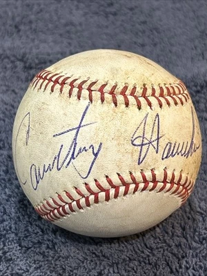 bola de beisebol autografada por Courtney Hawkins autografada y - Imagem 1 de 4